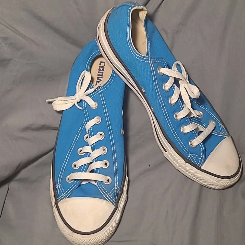 Converse - Picture 3 of 4